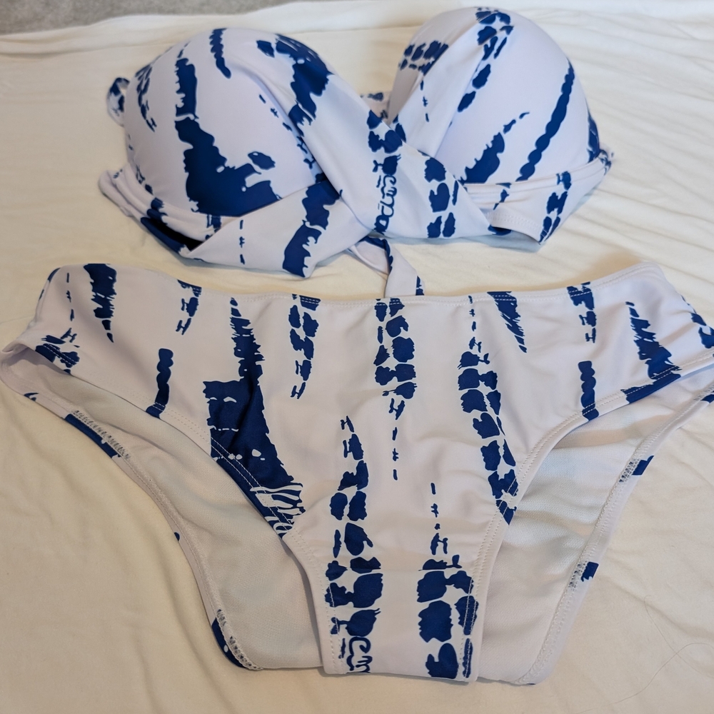 SHEIN Navy and White Bikini Set